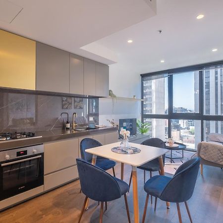 Relaxed 1Br1Ba City View Apt Wifi In Heart Melcbd Melbourne Dış mekan fotoğraf